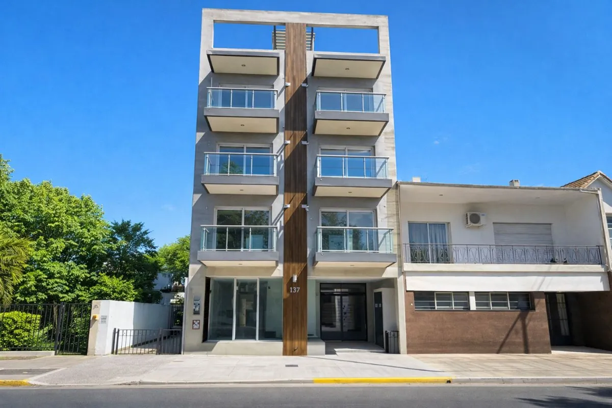 Departamento en Avenida Avellaneda 100