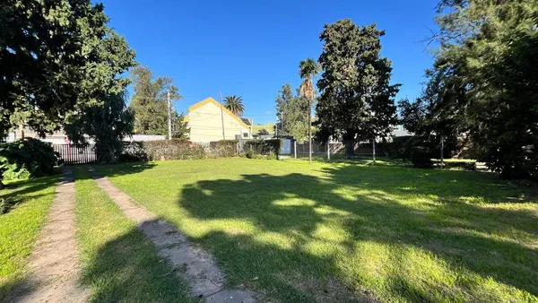 Lote en Hilario Lagos 1000