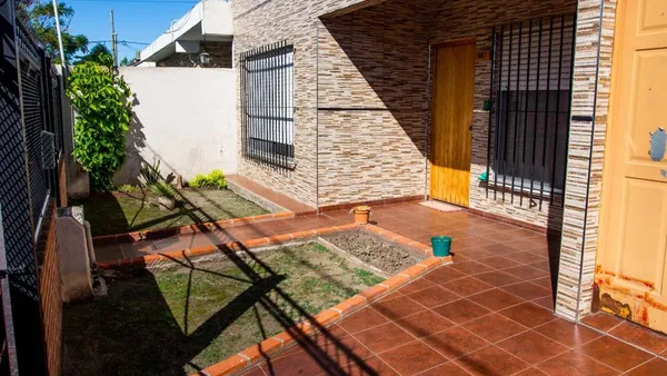 Casa en Doctor Rene Favaloro 800