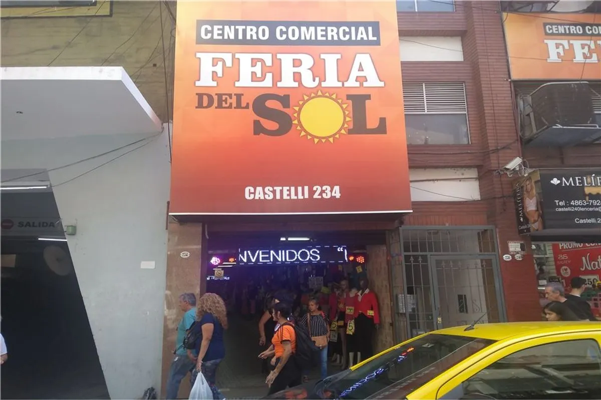 Local Comercial en Castelli 200