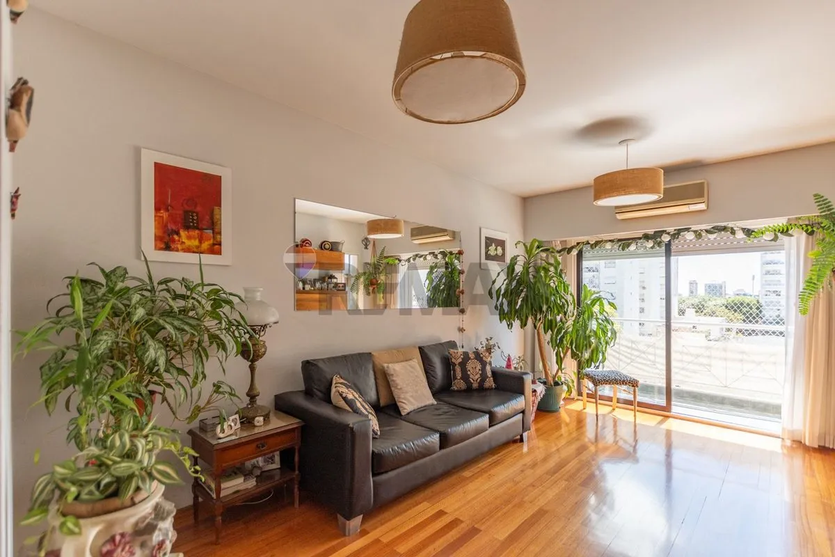 Departamento en Avenida Juan Bautista Alberdi 1200