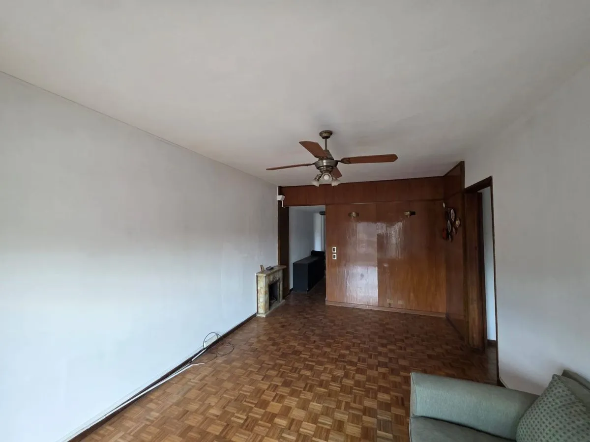 Departamento en Azcuénaga 300