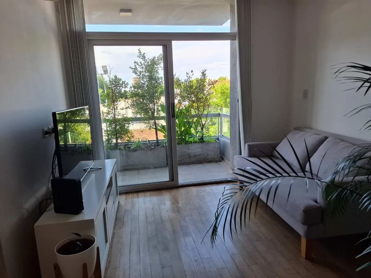 Departamento en Avenida Arregui 5300