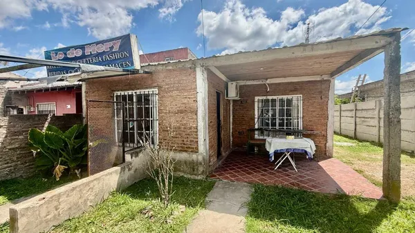 Casa en Remedios de Escalada 400