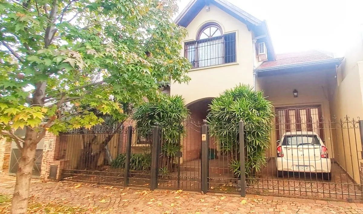 Casa en José Matías Zapiola 2000