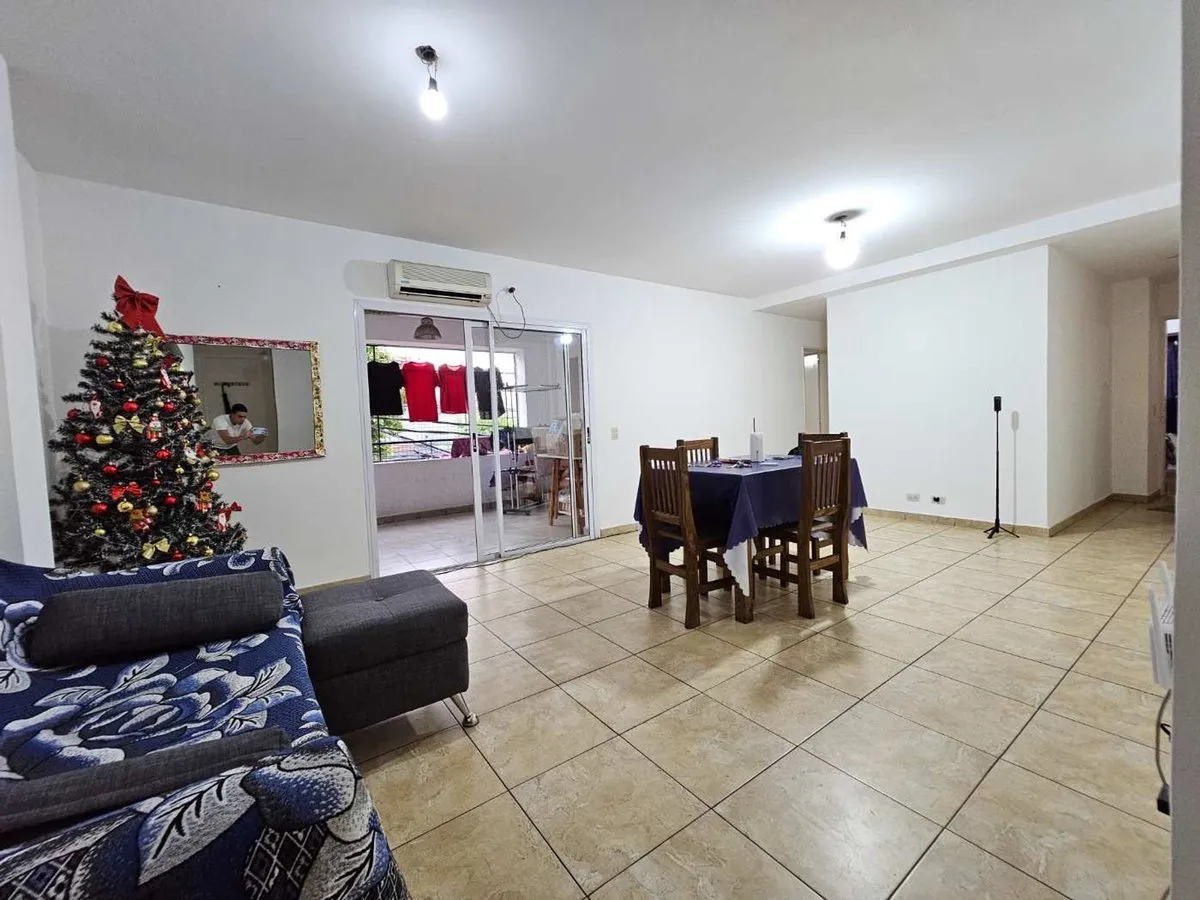Departamento en Intendente Abel Costa 800