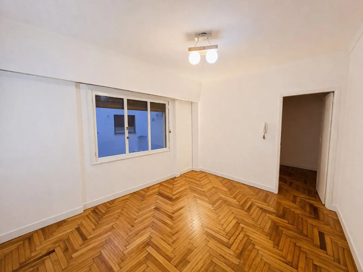 Departamento en Avenida Rivadavia 6000