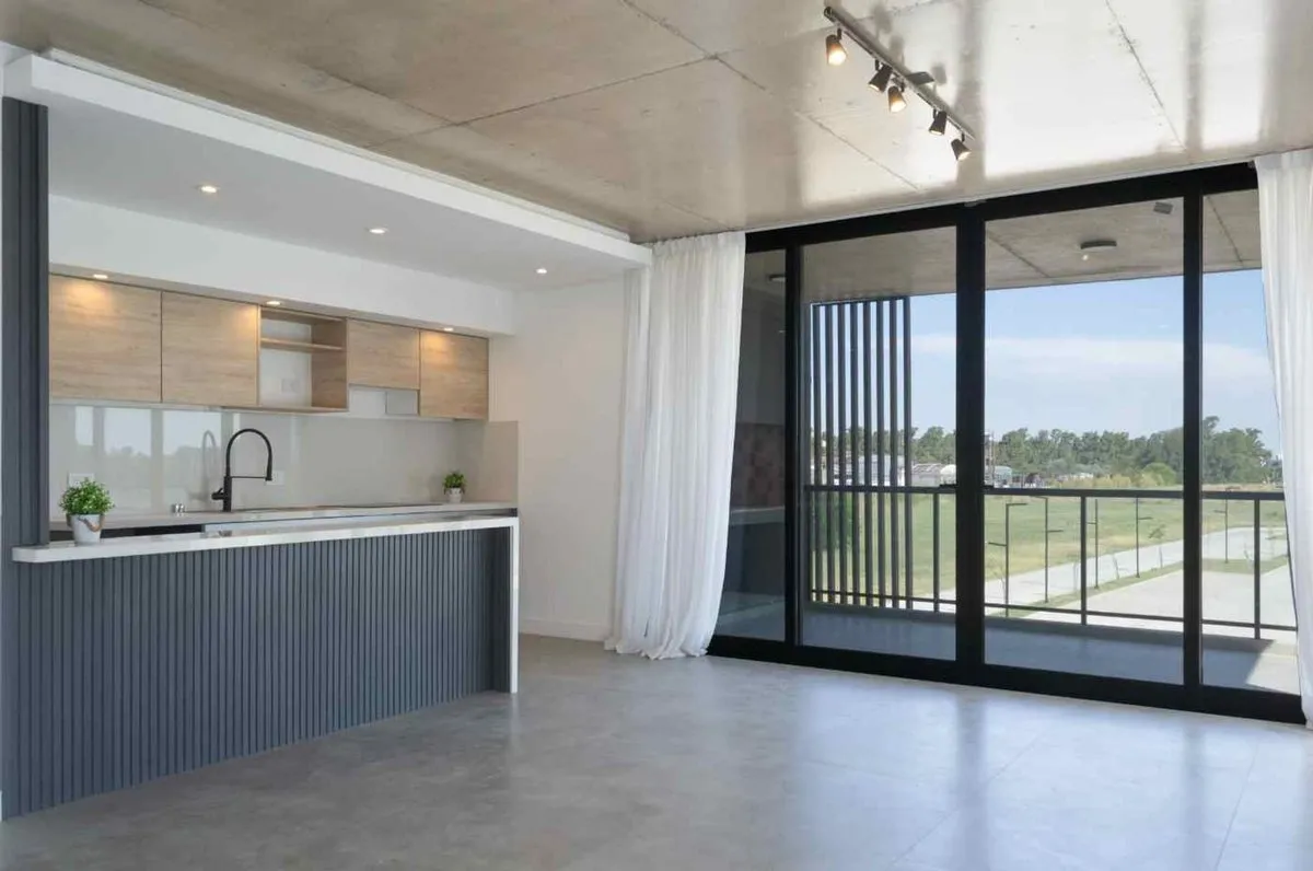 Departamento en Avenida Félix Aguilar 2300