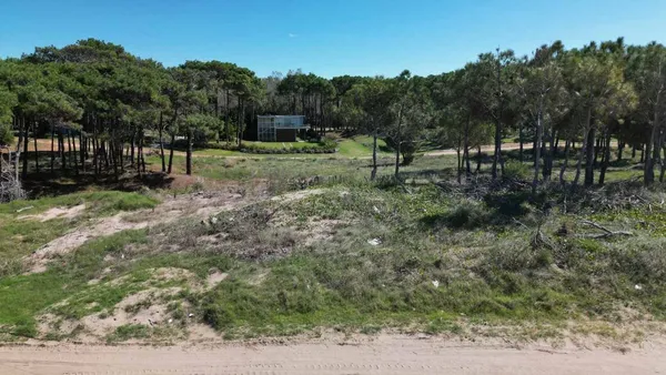 Lote en Barrio Brisas 0