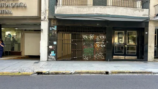 Local Comercial en Junin 900