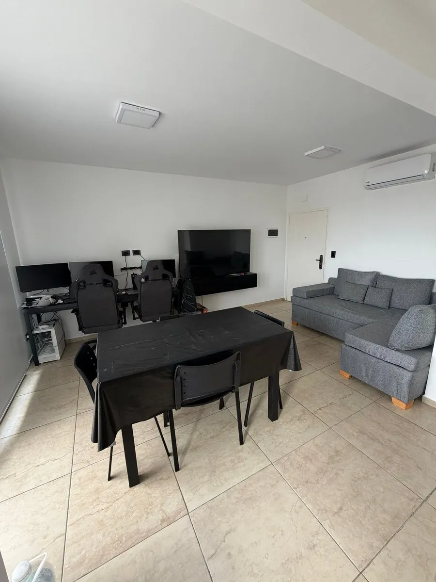 Departamento en Manuel Roseti 1000