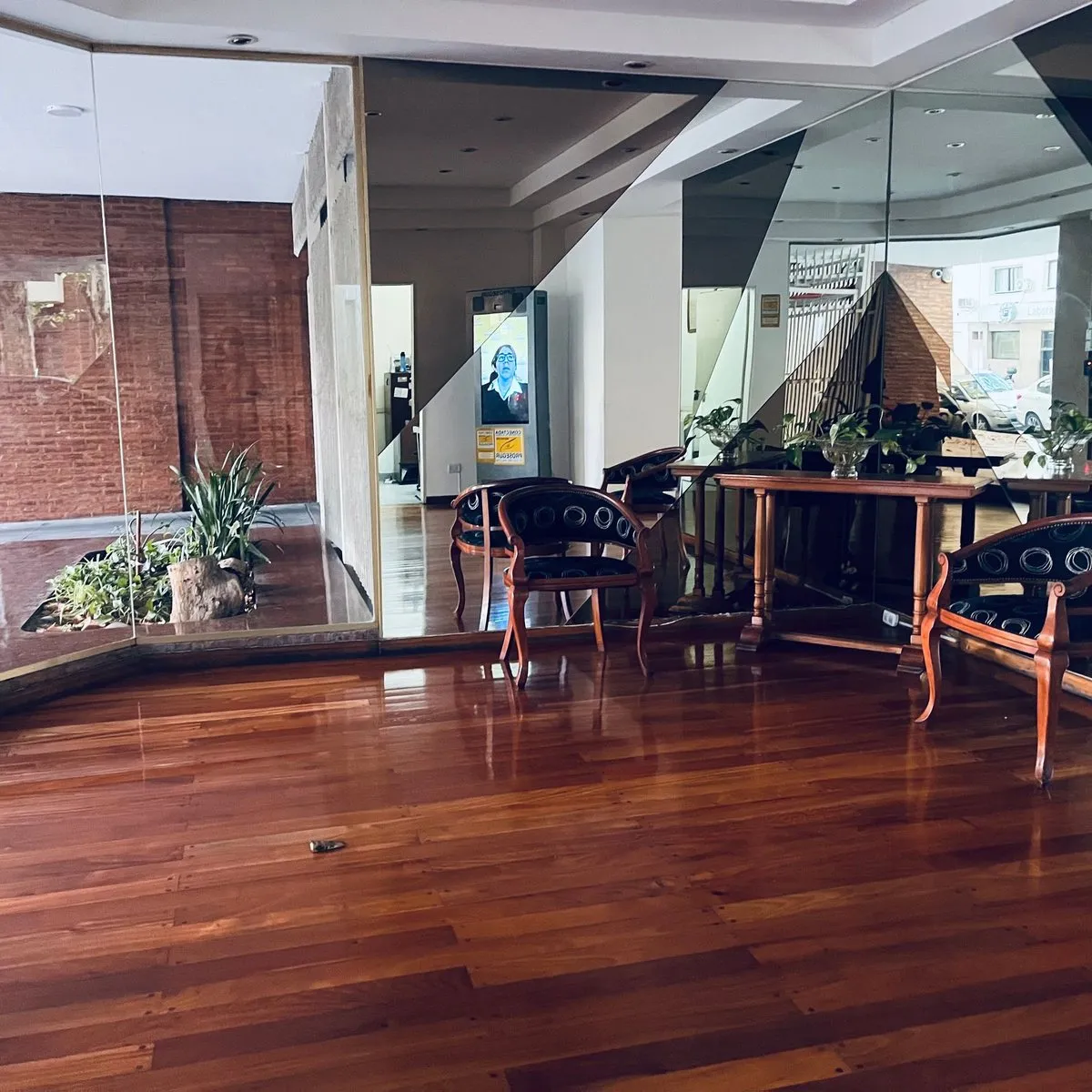 Departamento en Avenida Hipólito Yrigoyen 3700