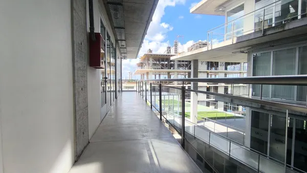 Oficina en Rosaura Schweizer 1500
