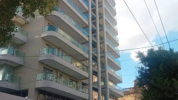 Departamento en 1° de Mayo 100