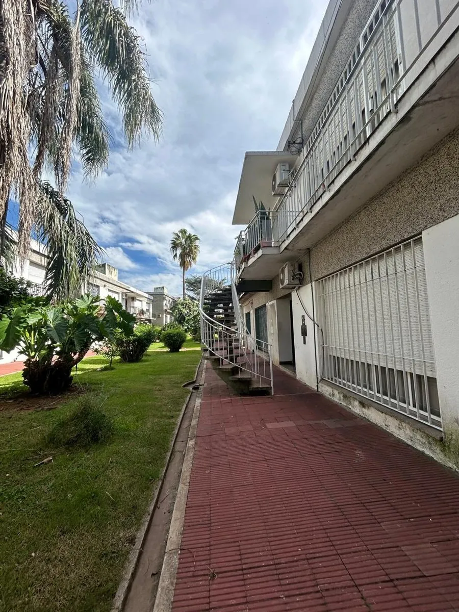 Departamento en José Hernández 900
