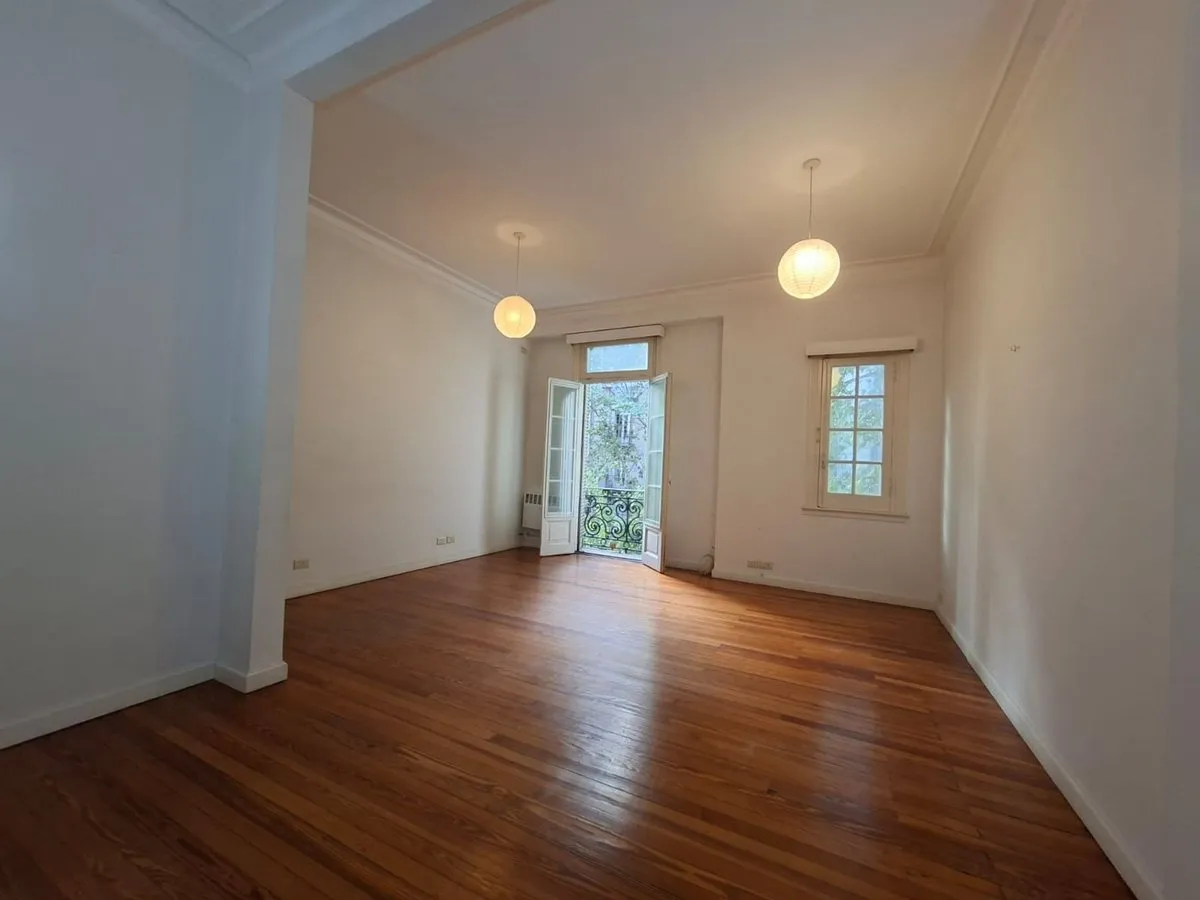 Departamento en Avenida Pueyrredón 2300