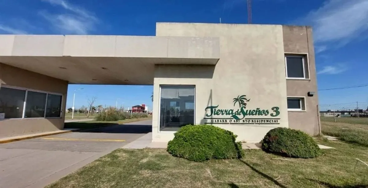 Lote en Correa 400 3300