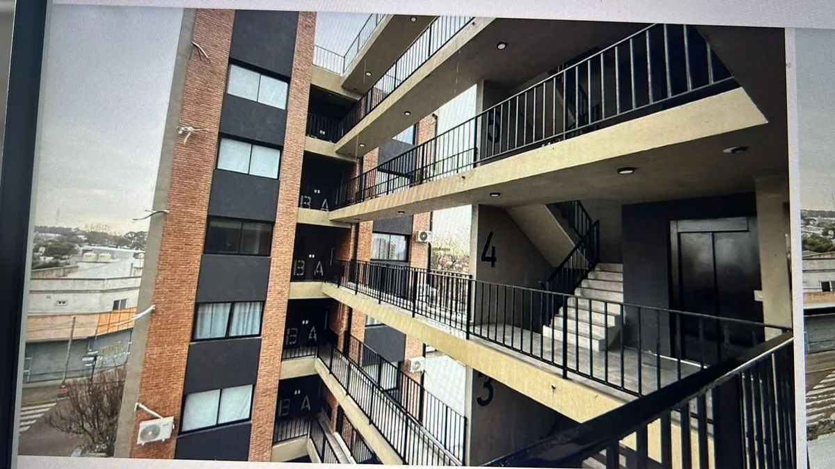 Departamento en Avenida Italia 700