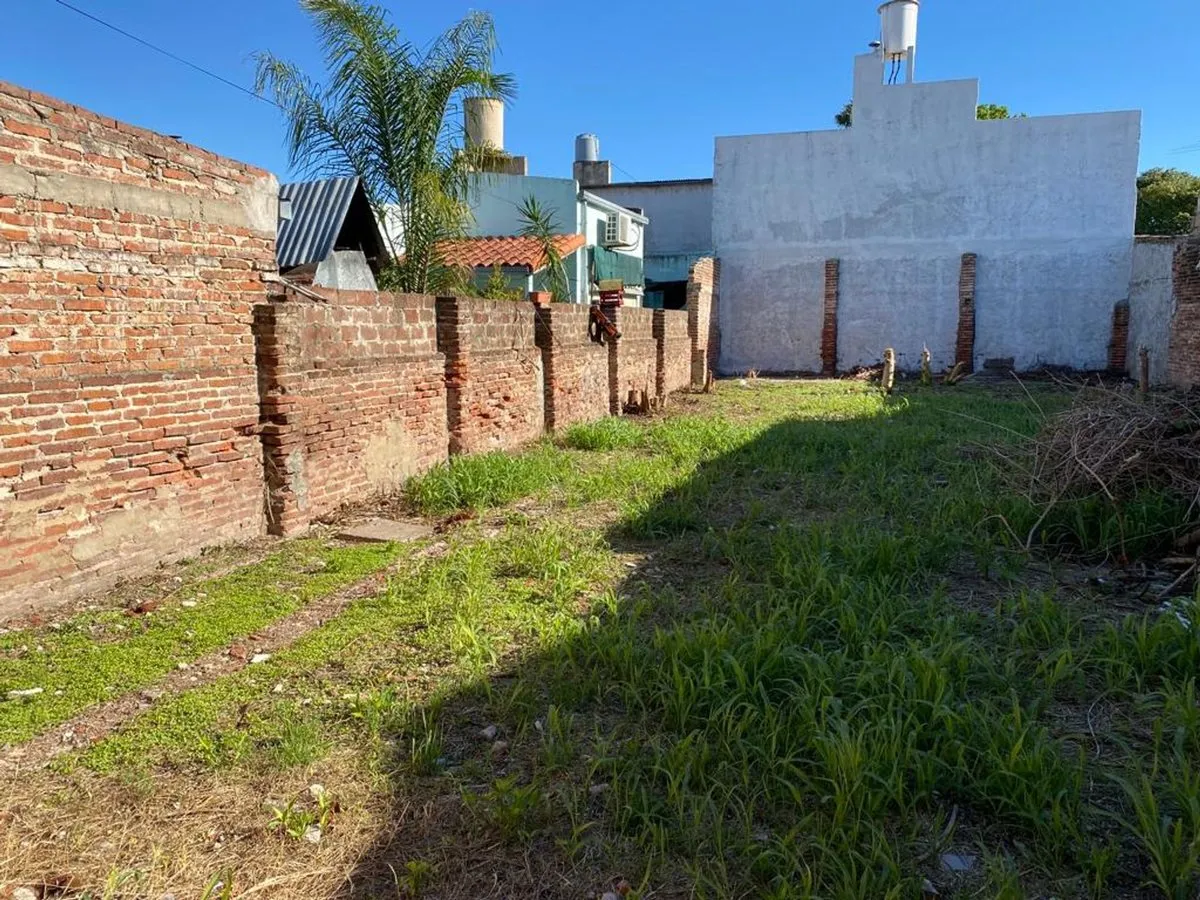 Lote en Gaboto 1400