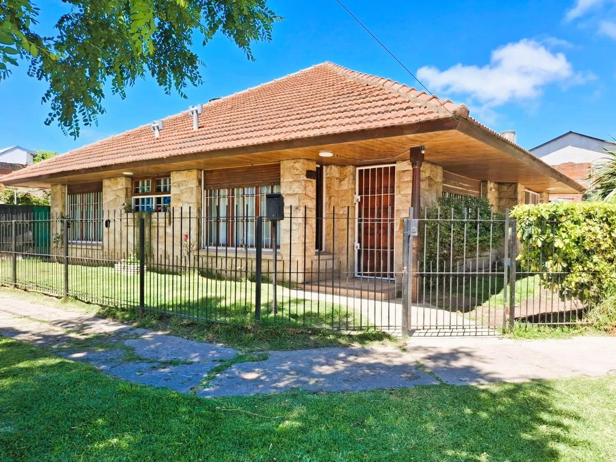Casa en Talcahuano 3000