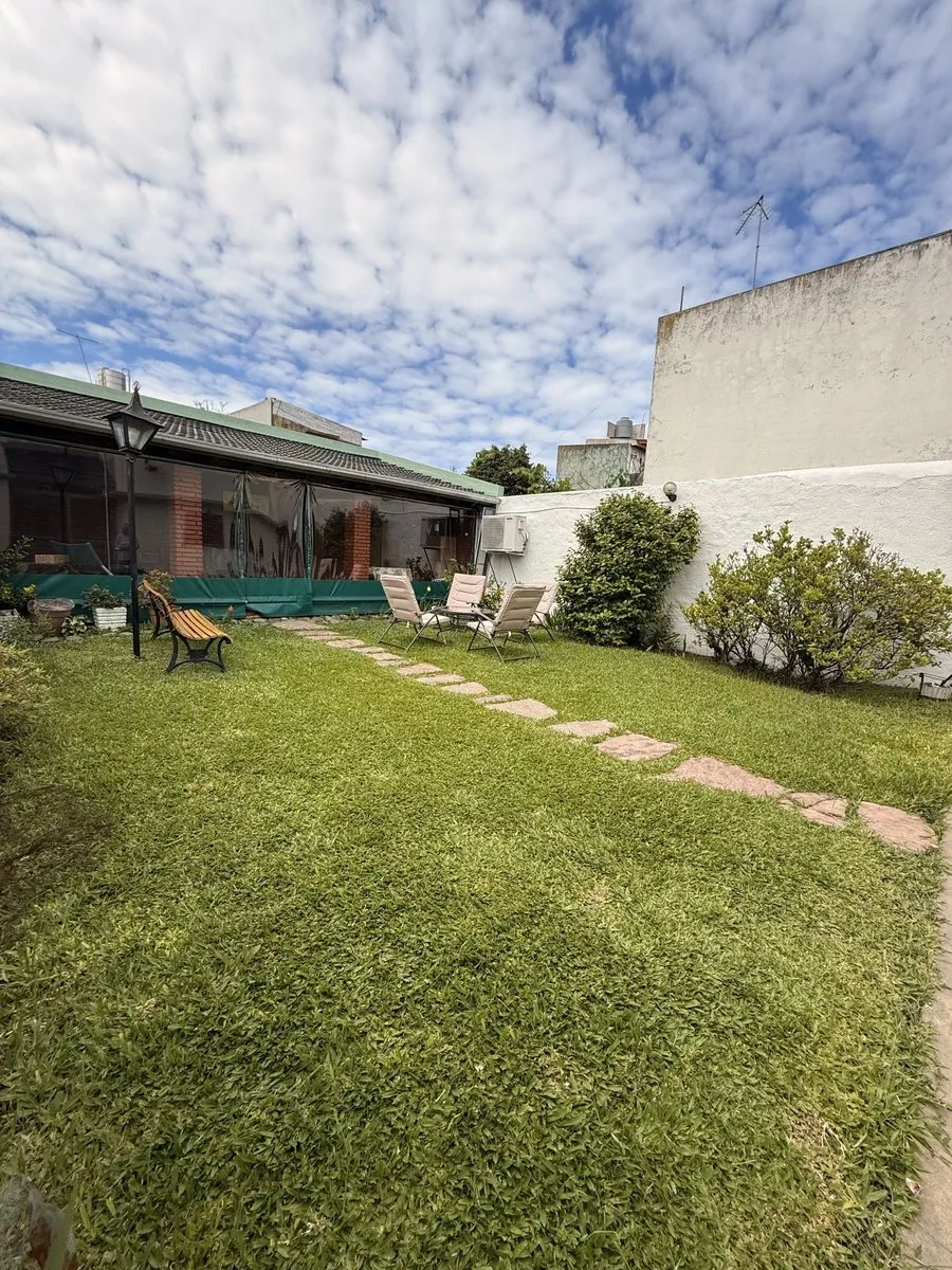 Casa en Aristóbulo del Valle 4700