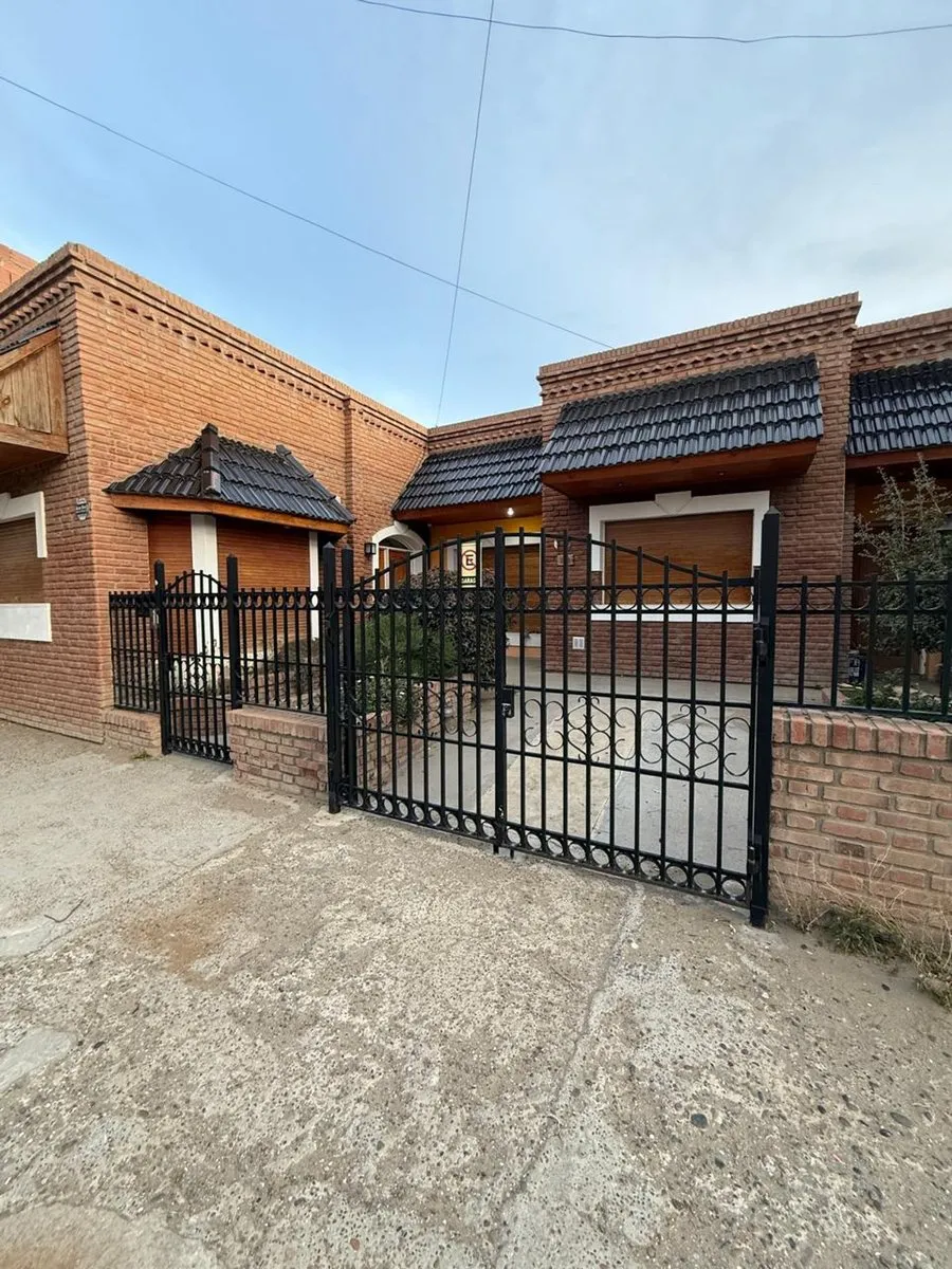 Casa en Avenida Polonia 1100