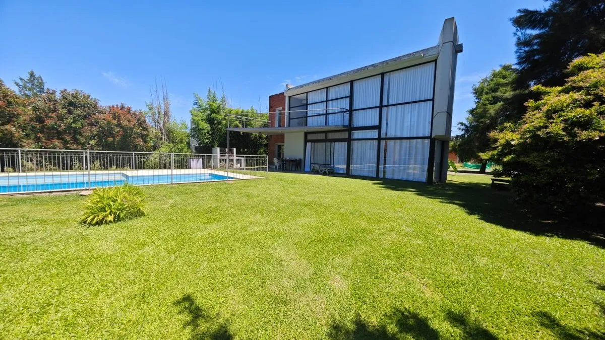 Quinta en C.u.b.e. 11 y 12 Escobar 1400