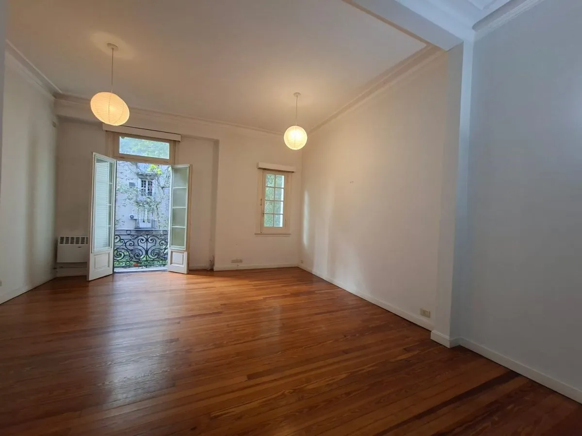 Departamento en Avenida Pueyrredón 2300