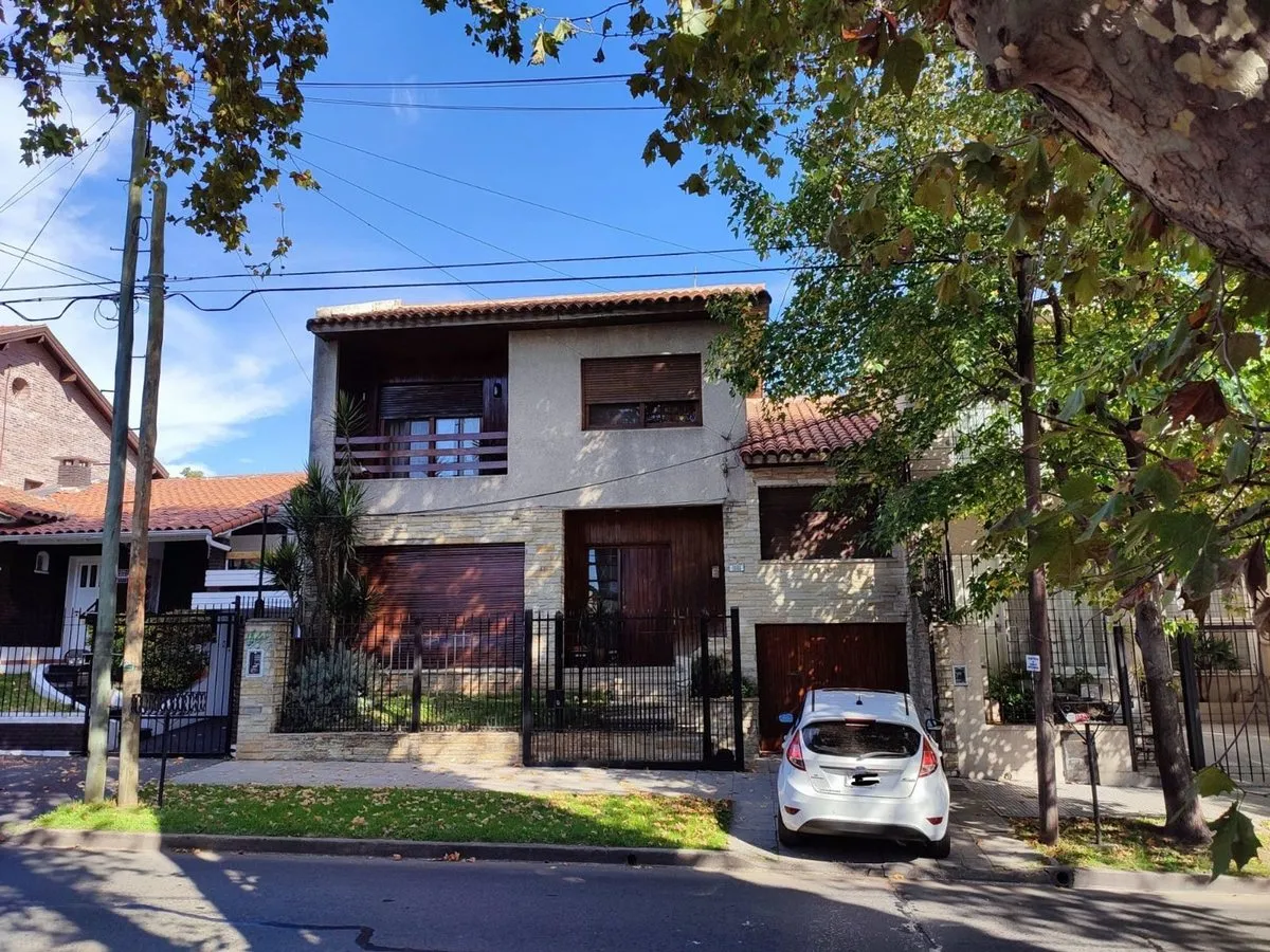 Casa en Martín Lange 3800