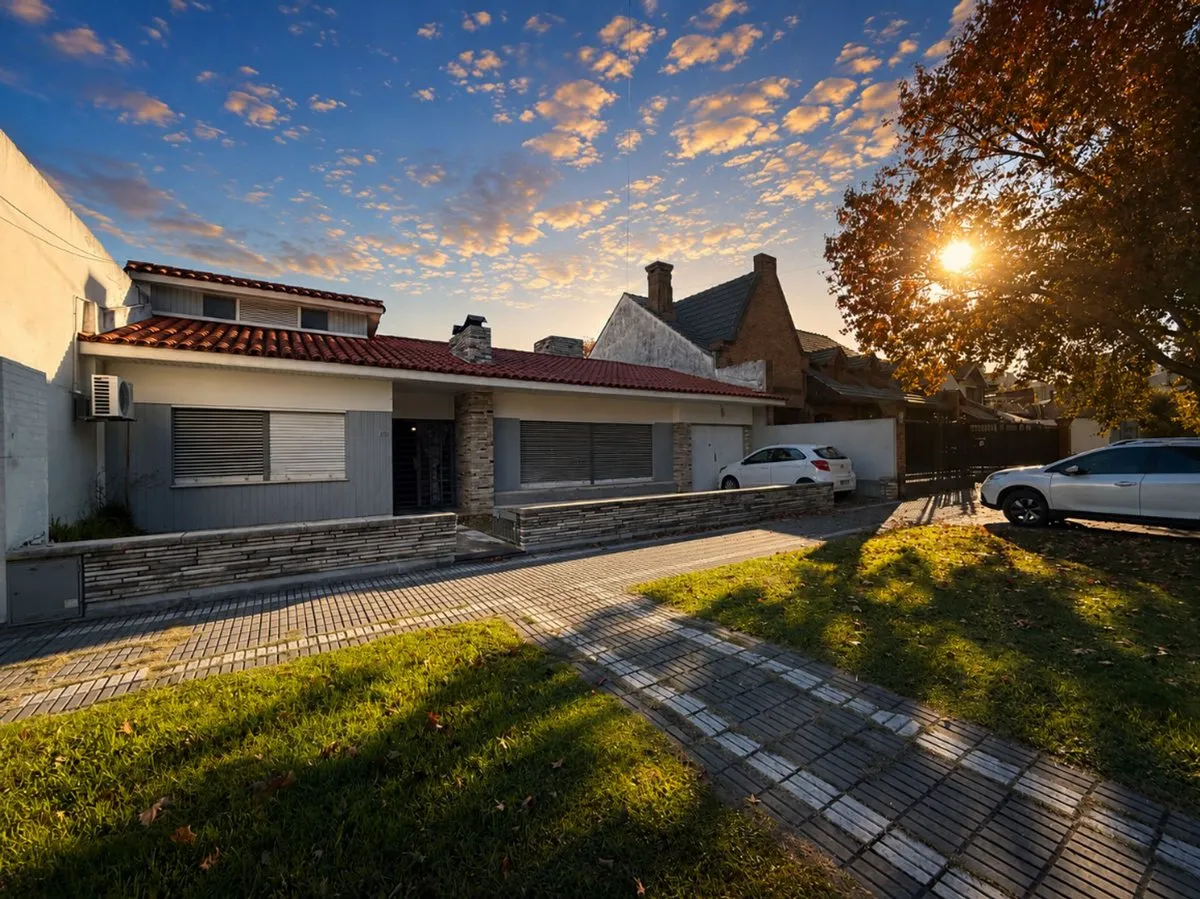 Casa en Dorrego 100