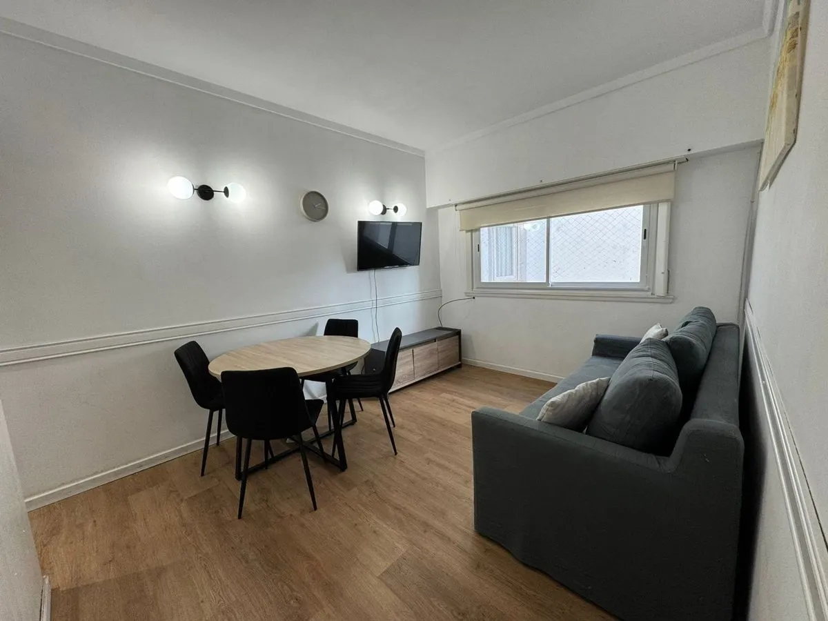 Departamento en Alsina 2200