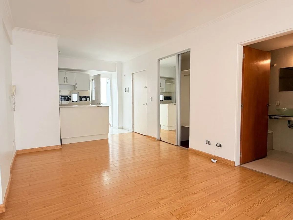 Departamento en Felipe Vallese 300