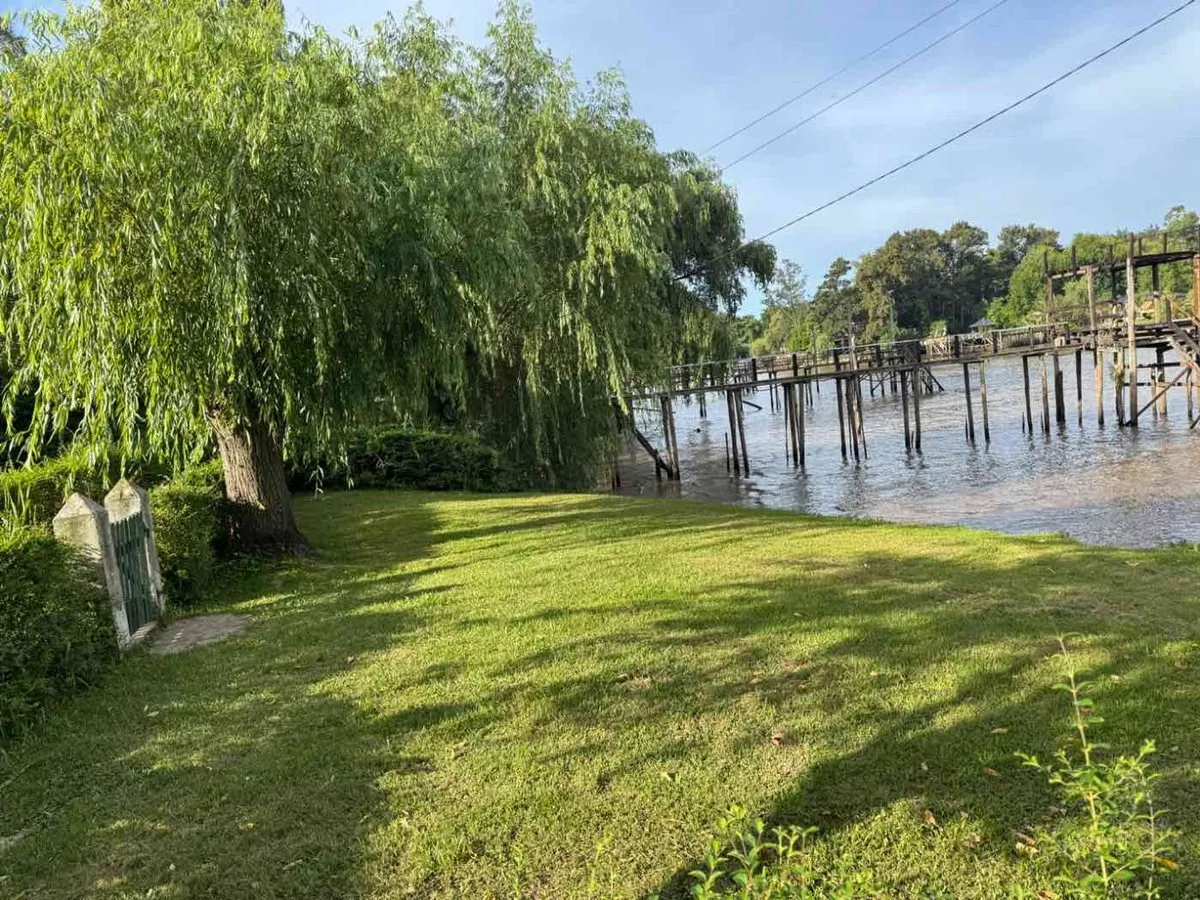 Casa en Rio Sarmiento 100