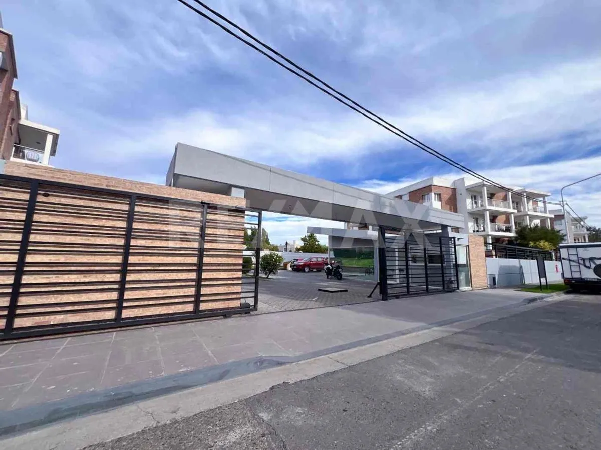 Departamento en Complejo Villa Dolores, los Maitenes 300