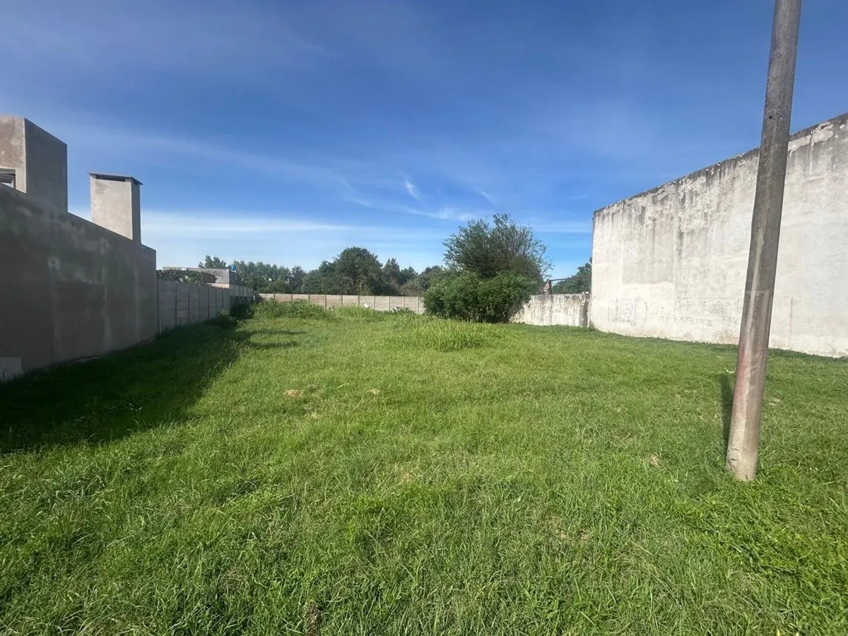 Lote en Carlos Garbarino 1200