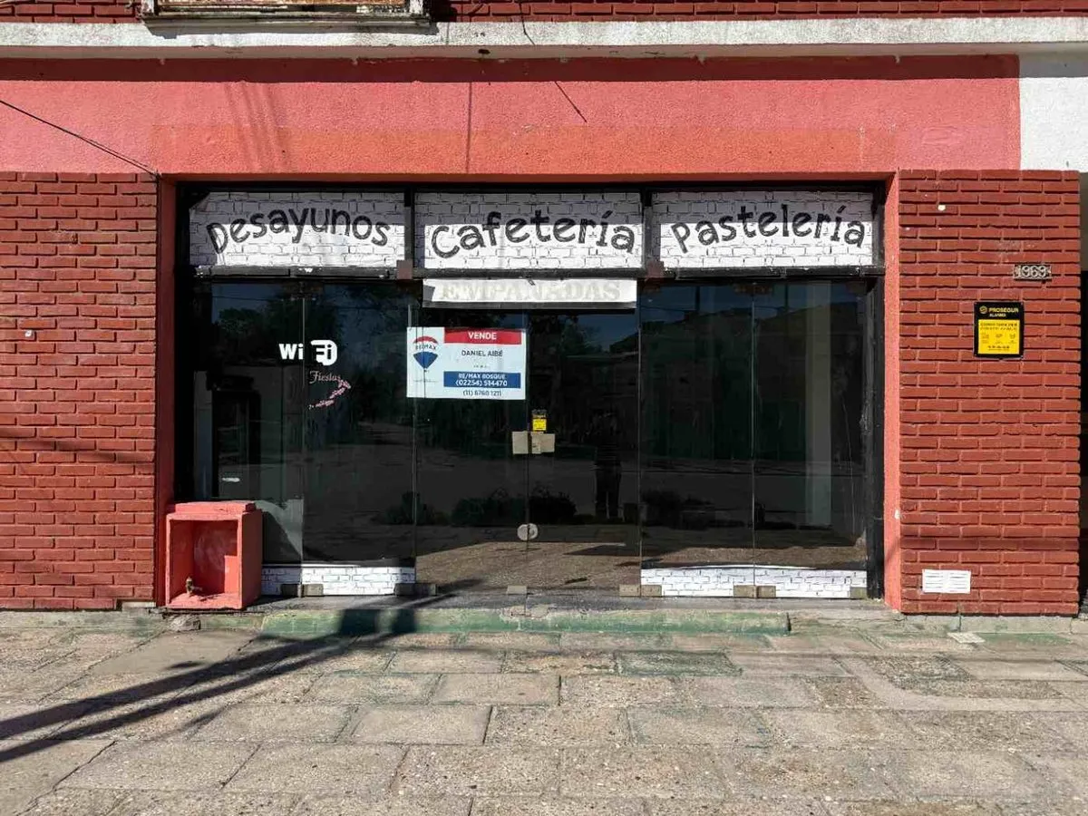 Local Comercial en Avenida 3 1900