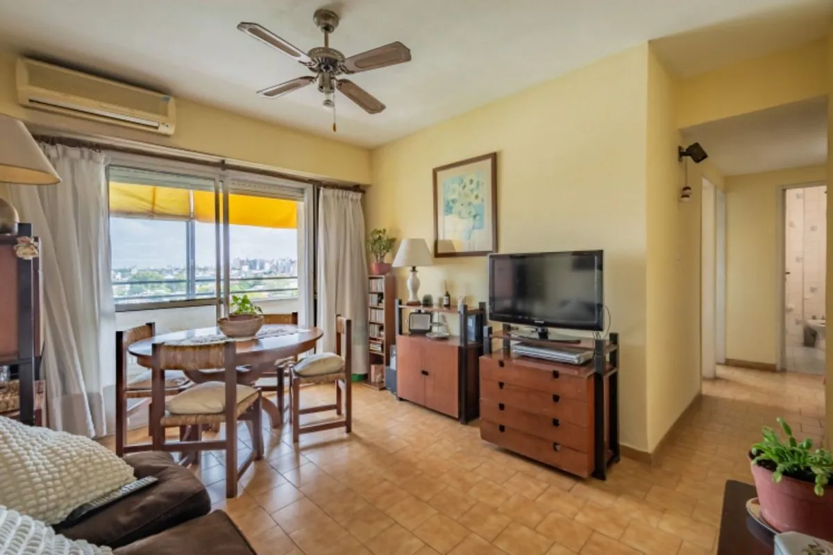 Departamento en Avenida José María Moreno 1700