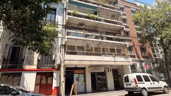 Departamento en Teniente General Juan Domingo Perón 3900