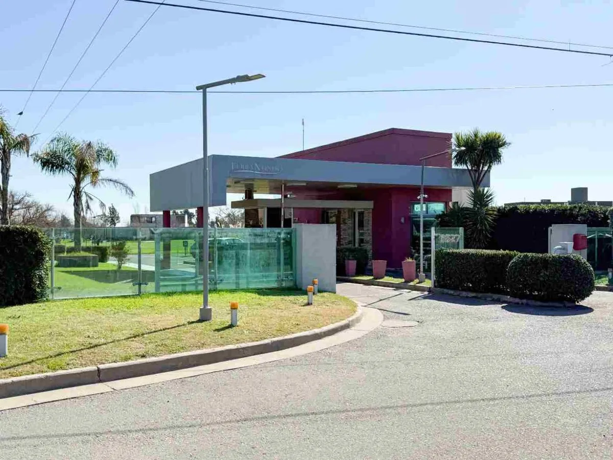Lote en Avenida Carlos Pellegrini 3500