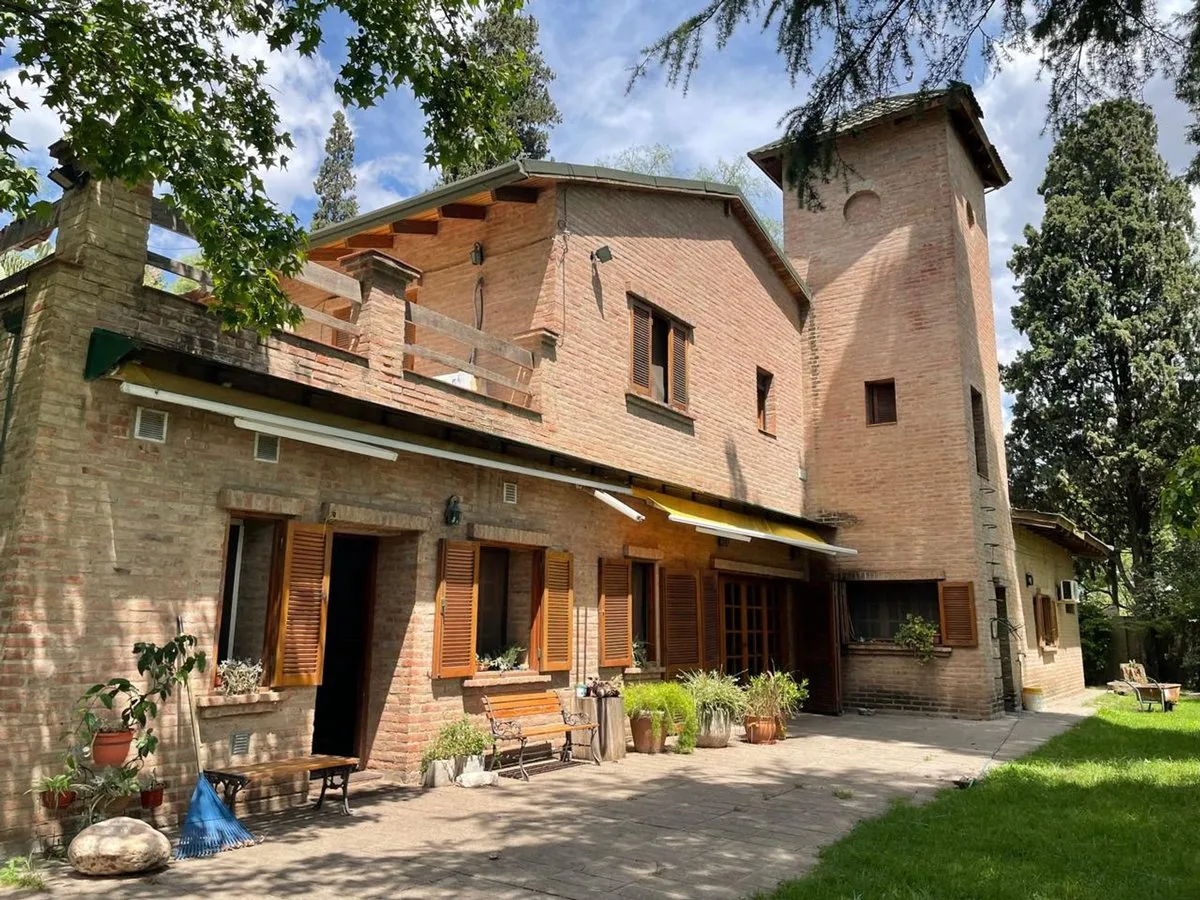 Casa en De los Genoveses 3900