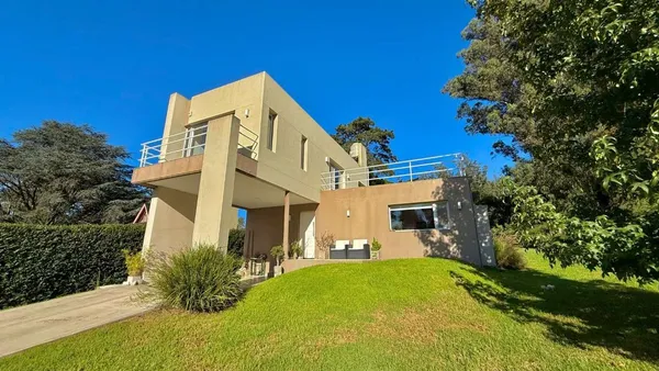 Casa en Calle Ángel 600