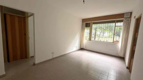 Departamento en Sarandí 1400