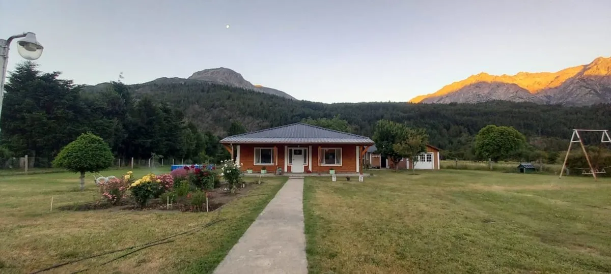 Casa en Ruta Nacional 40 Km 1890 el Hoyo 1800