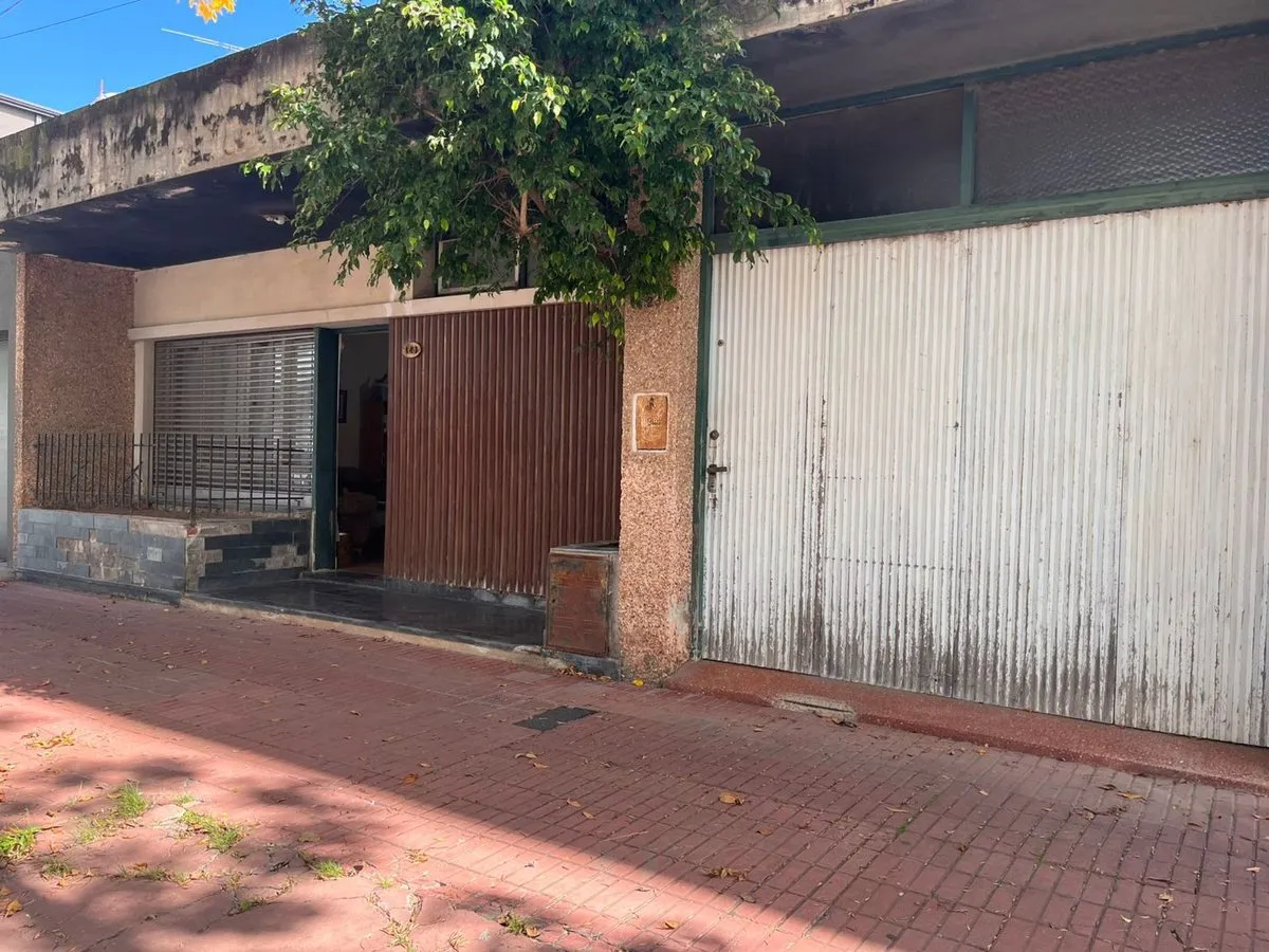 Casa en Jose Ingenieros 100