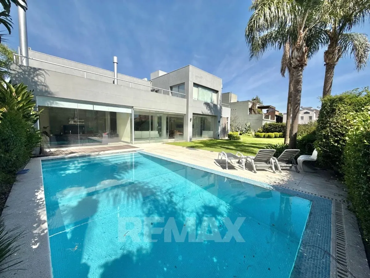 Casa en Avenida Santa Fe 500