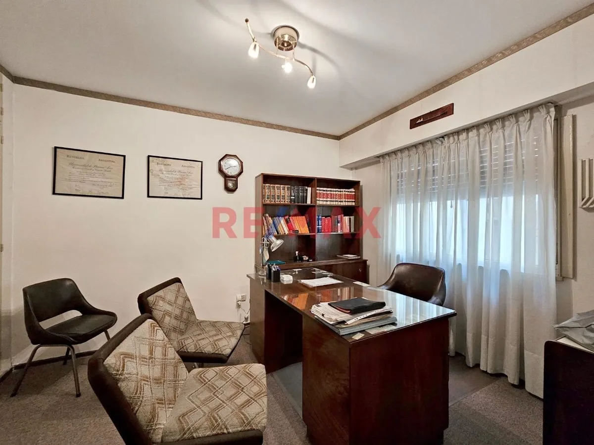 Oficina en Avenida Rivadavia 12600