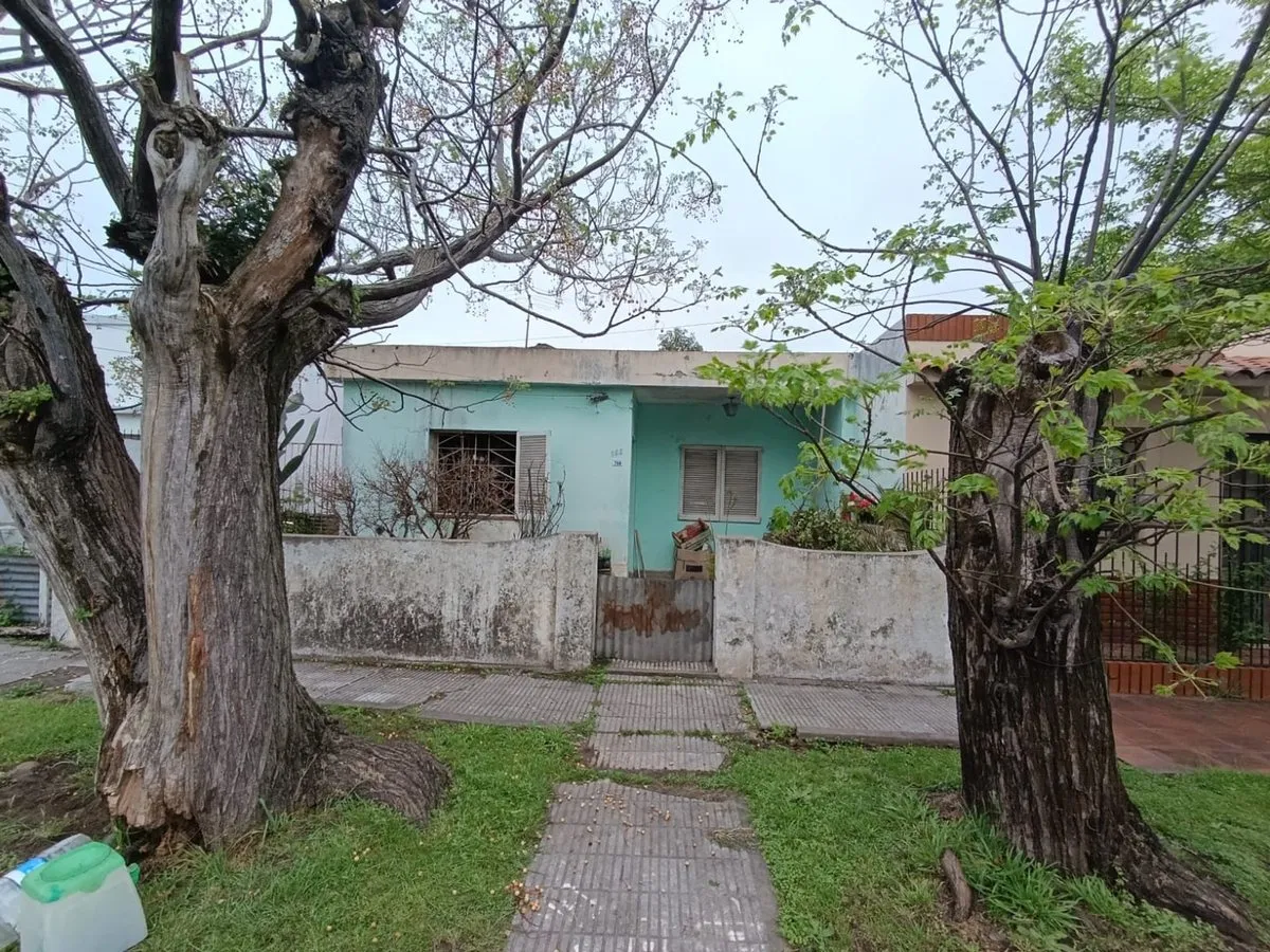 Casa en Armando Ferreyra 700