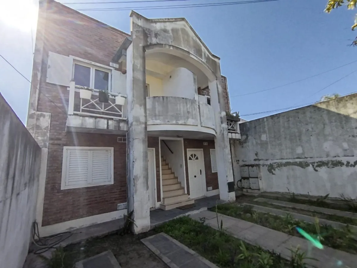 Departamento en Rivadavia 1300