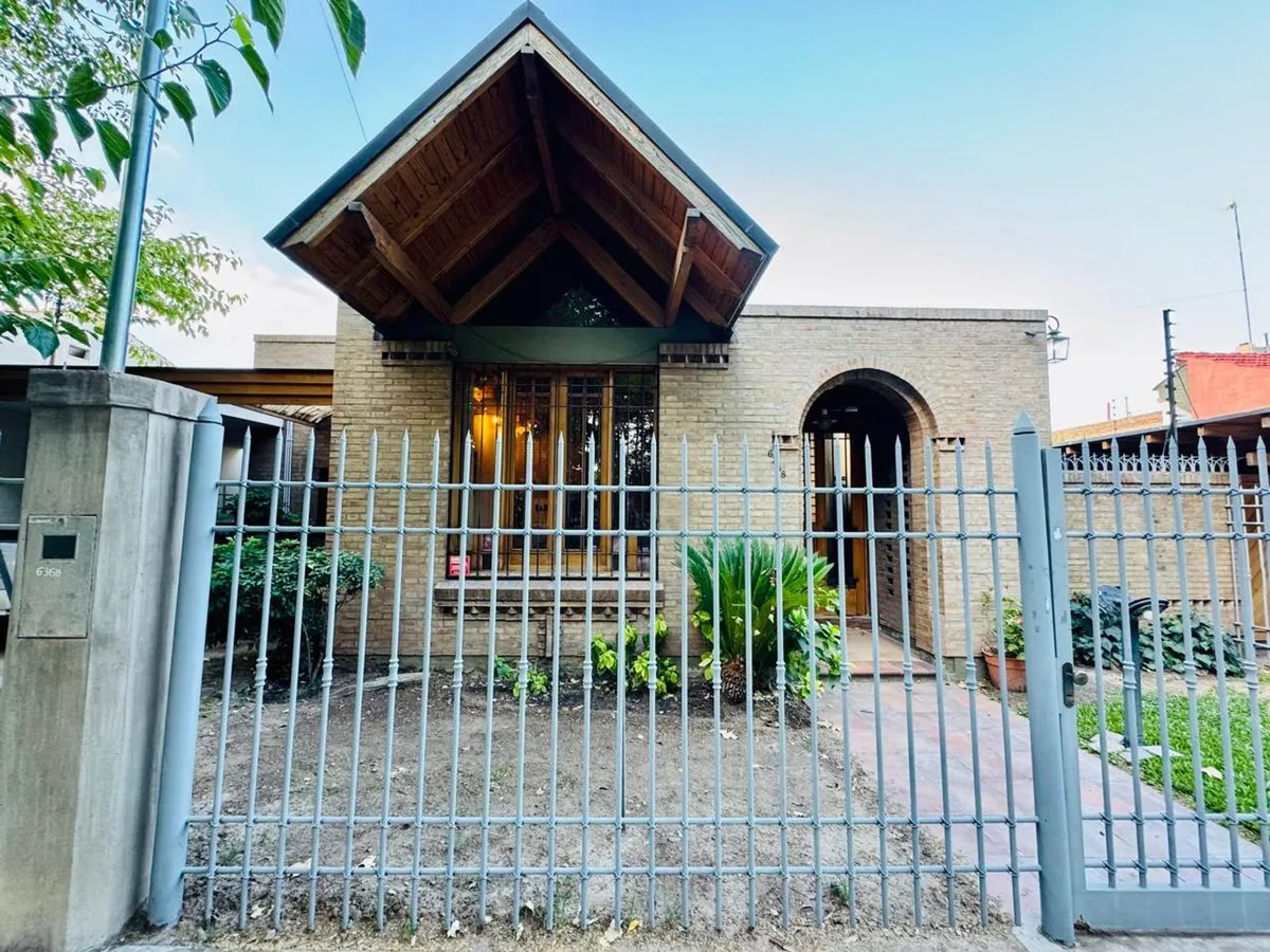 Casa en Bandera de los Andes 6300