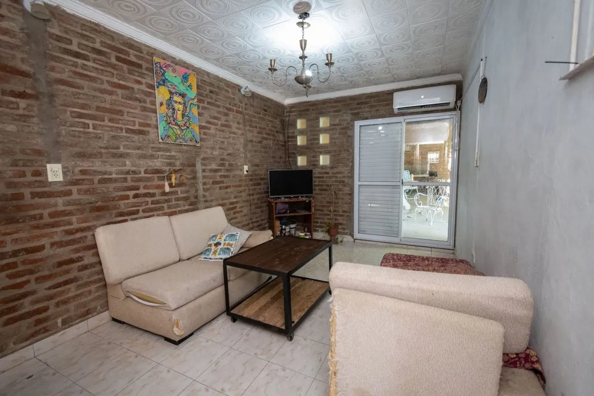 Casa en Pasaje Felix Barreto 8700